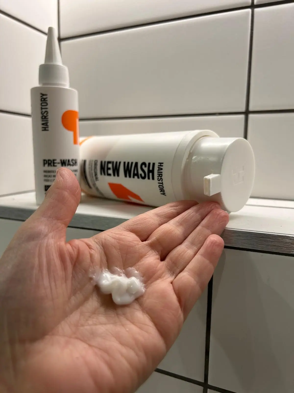 The shampoo alternative has a cleanser-like texture (LADbible Group)