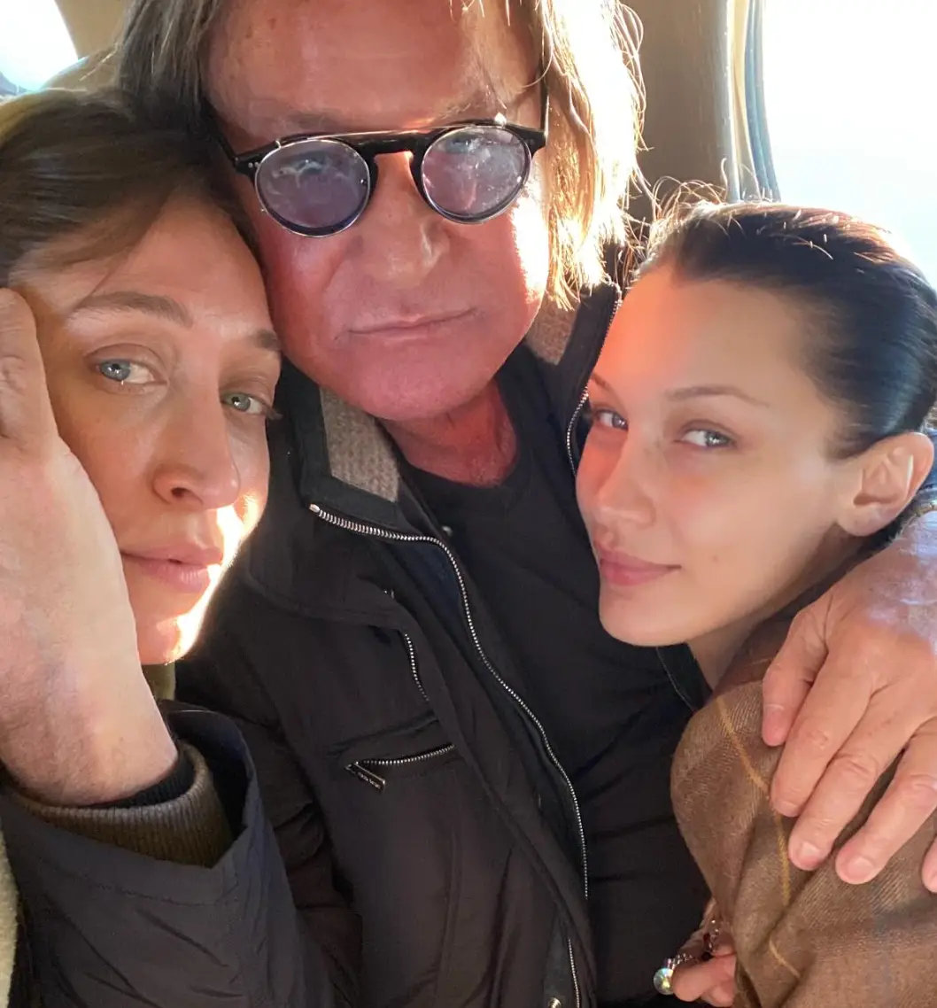 Alana, Mohamed and Bella Hadid (Instagram/@bellahadid)
