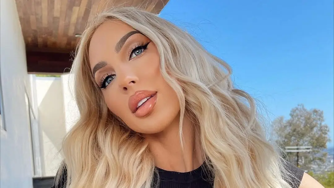 Instagram/@thechristinequinn