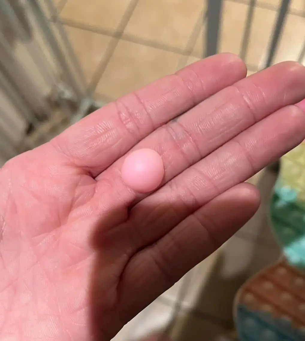 The bit of rubber was really that small.