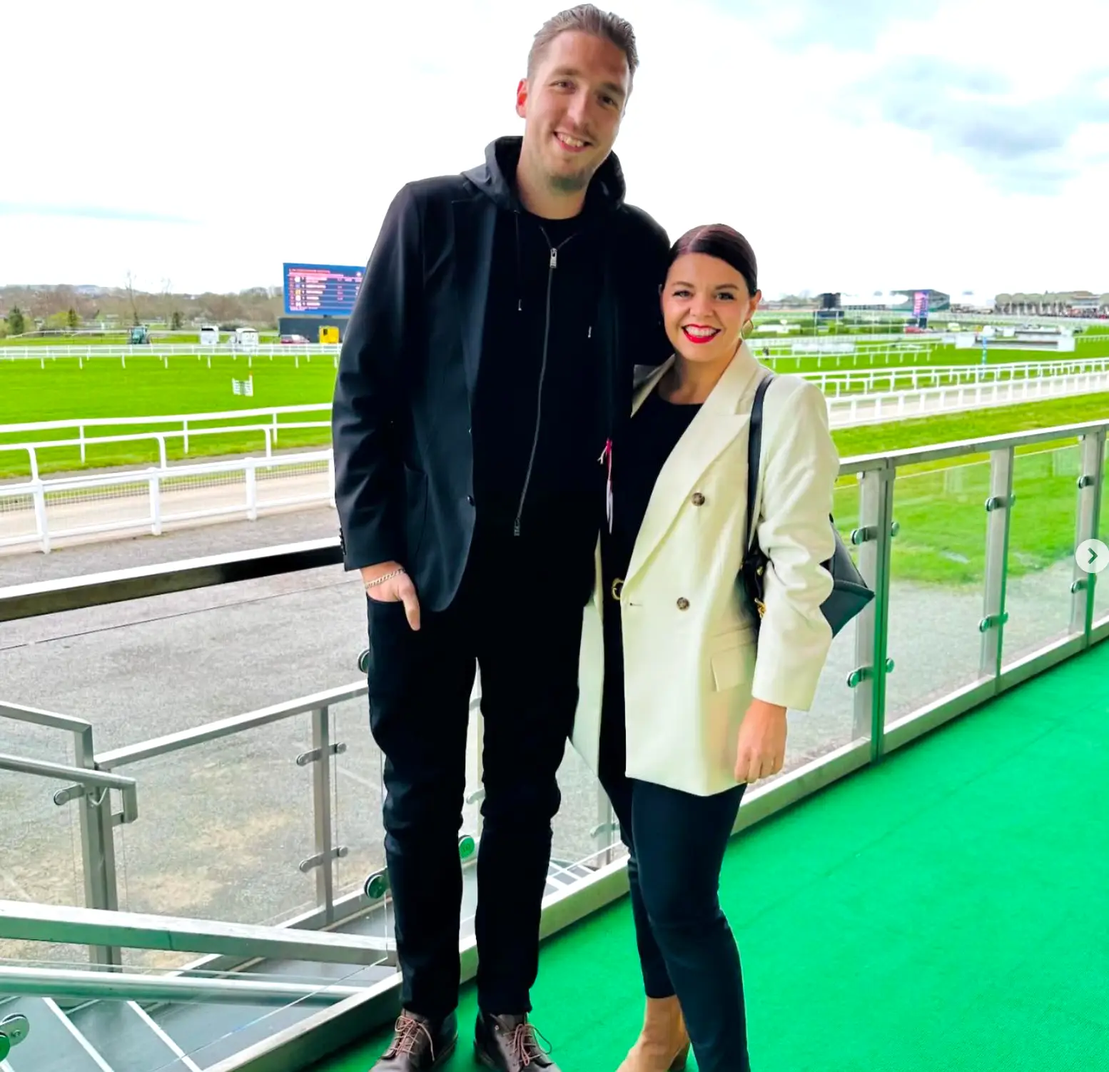 The couple will no longer release Christmas singles (Instagram/ladbaby)