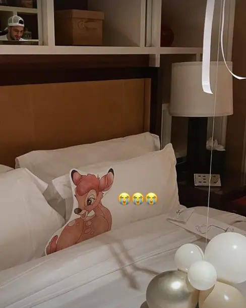 There was a cute little nod to the couple's newborn, too.