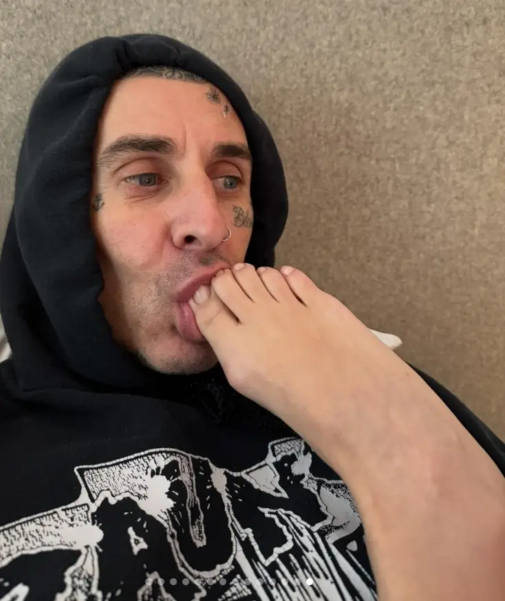 The captured foot is presumably Kourtney's, though the post doesn't confirm this (Instagram/travisbarker)