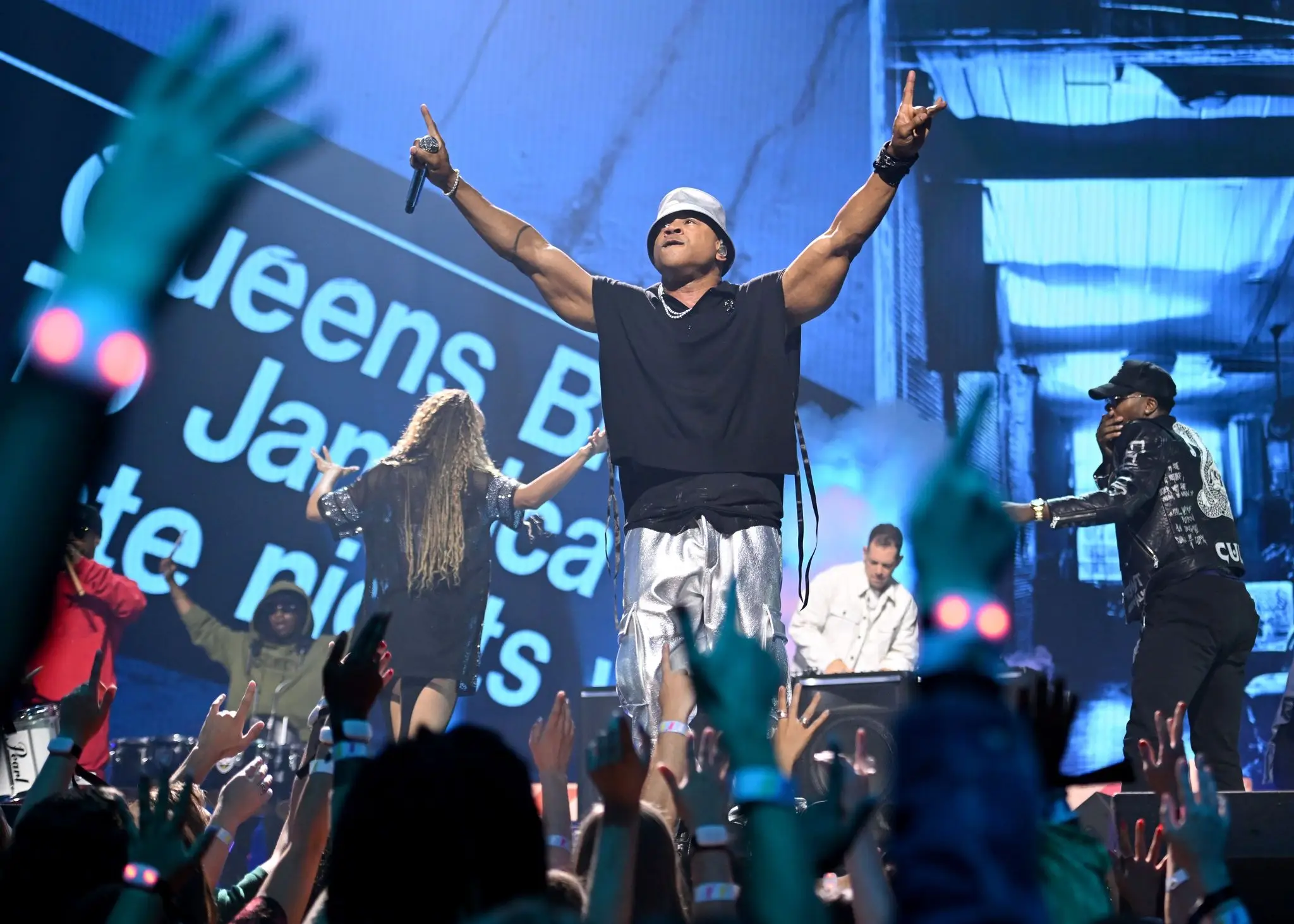 The creepy woman appeared after JJ Cool J took to the stage (Noam Galai via Getty Images)