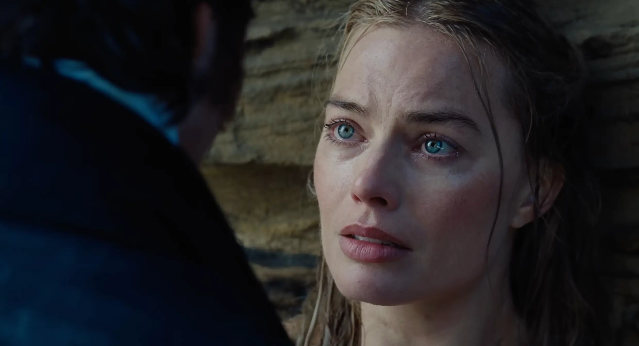 Heathcliff shielding Cathy's eyes from the rain has been dubbed the movie's most romantic moment (Warner Bros)