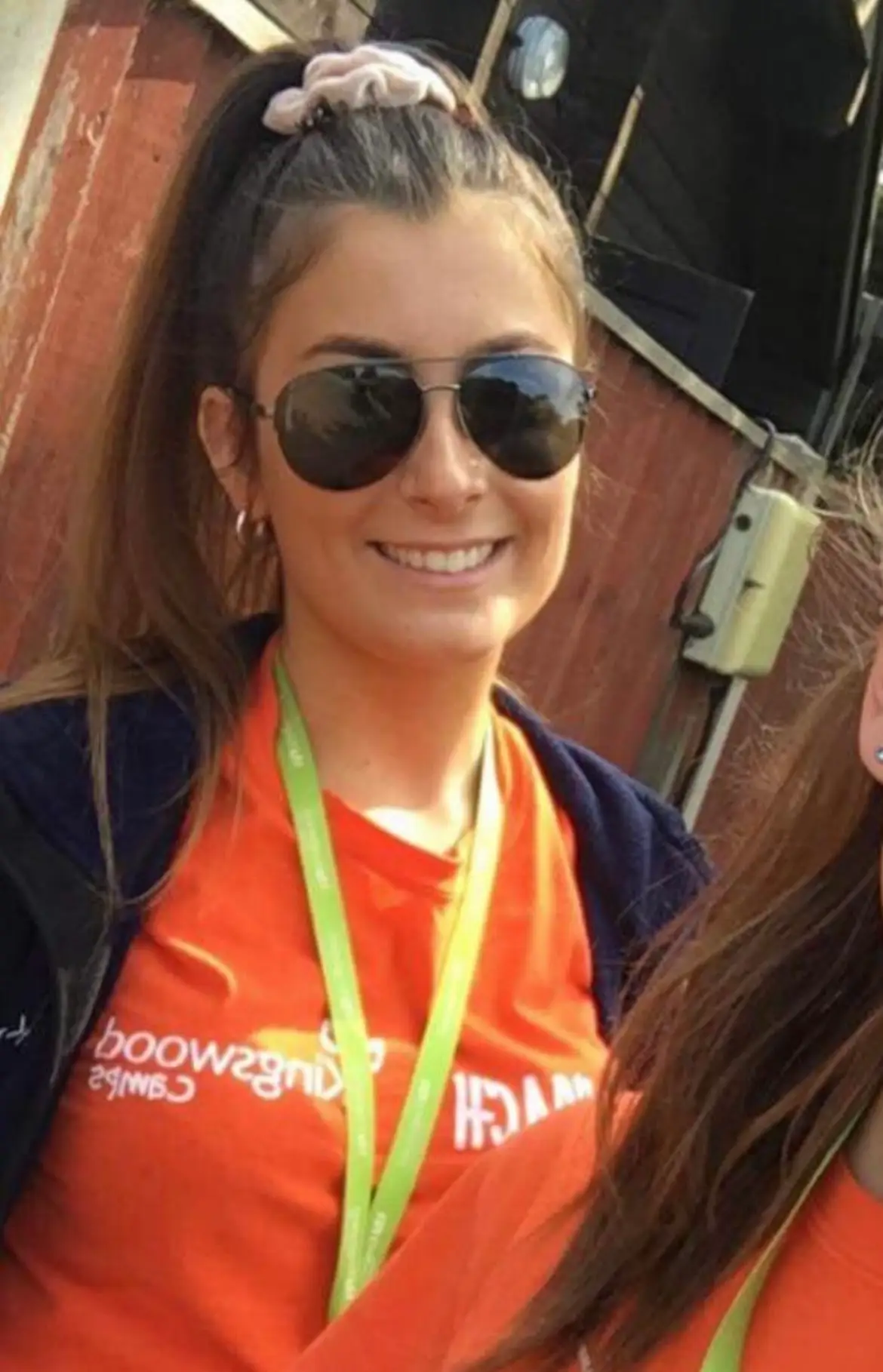 She was unable to style her hair creatively as a result.