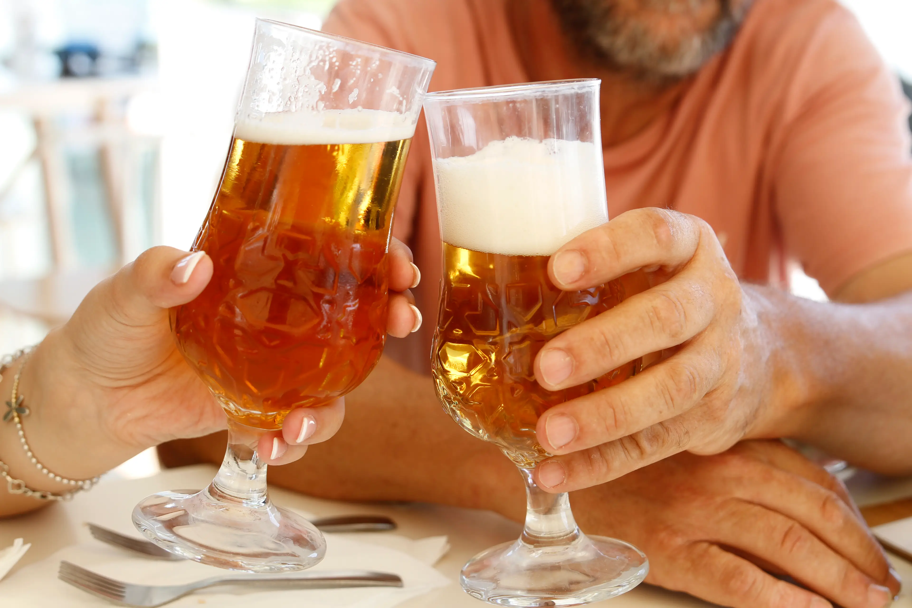 Many Dry Jan part-takers have been asking the same question about 0.5% beers (Isabel Pavia/Getty)