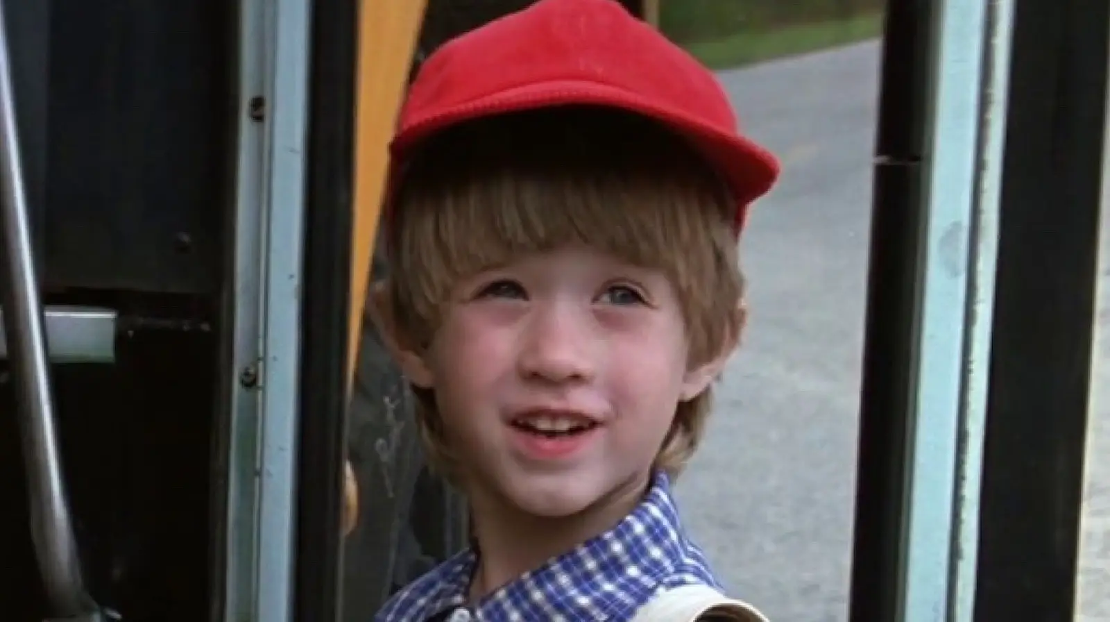 A baby-faced Haley Noel Osment in Forrest Gump (Paramount Pictures)