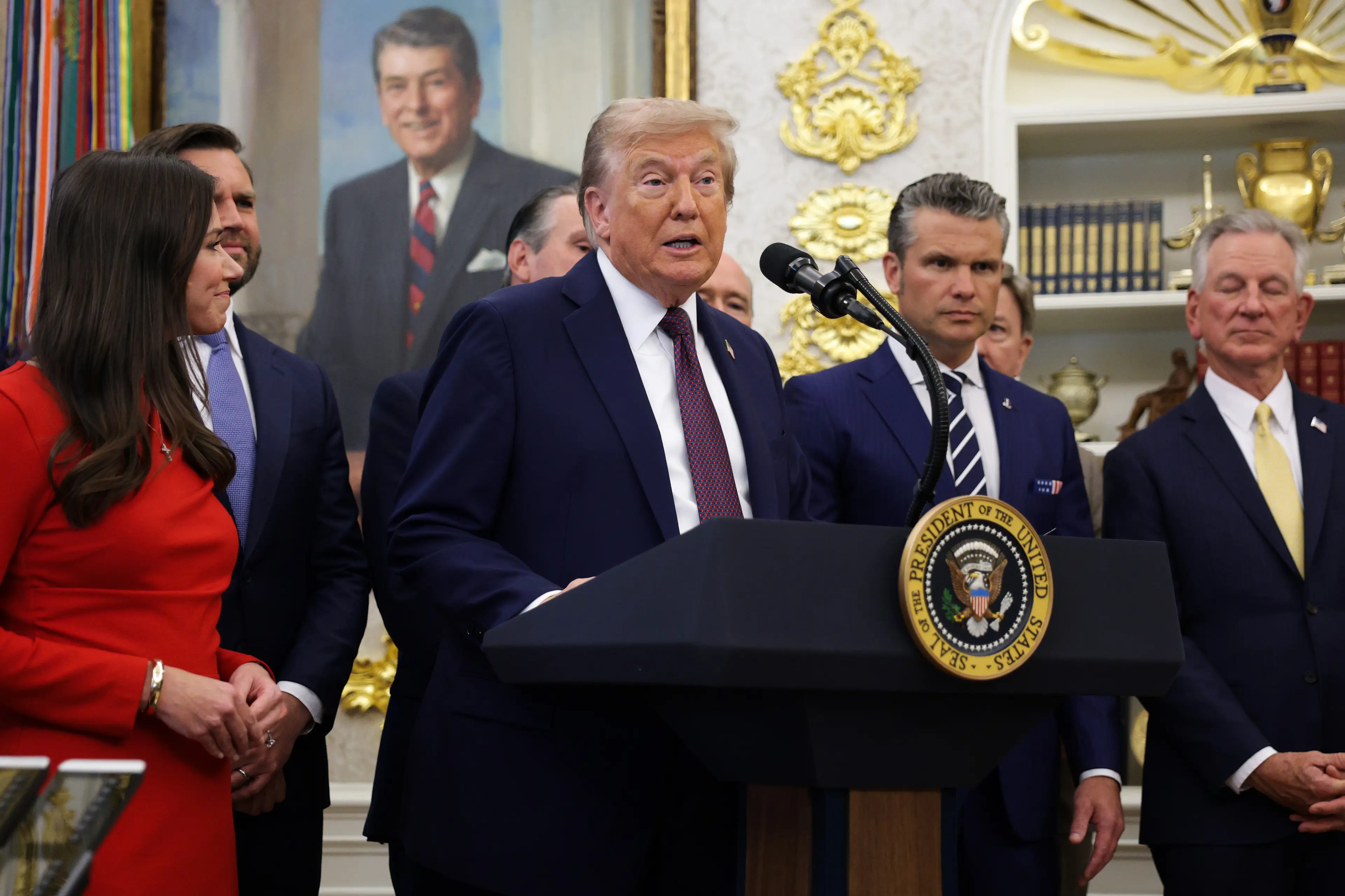 Trump spoke in the Oval Office yesterday (Alex Wong/Getty Images)