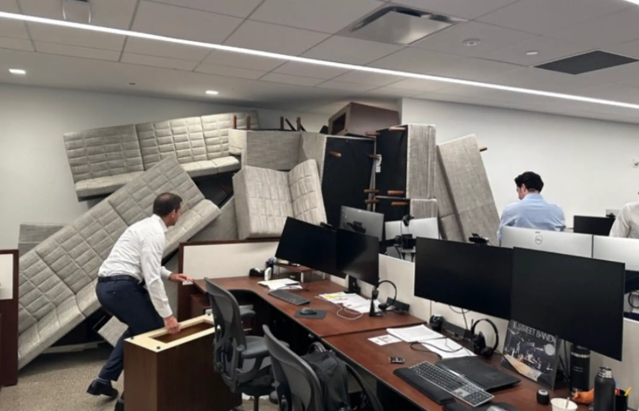 Blackstone employees barricaded themselves in (ABC7)