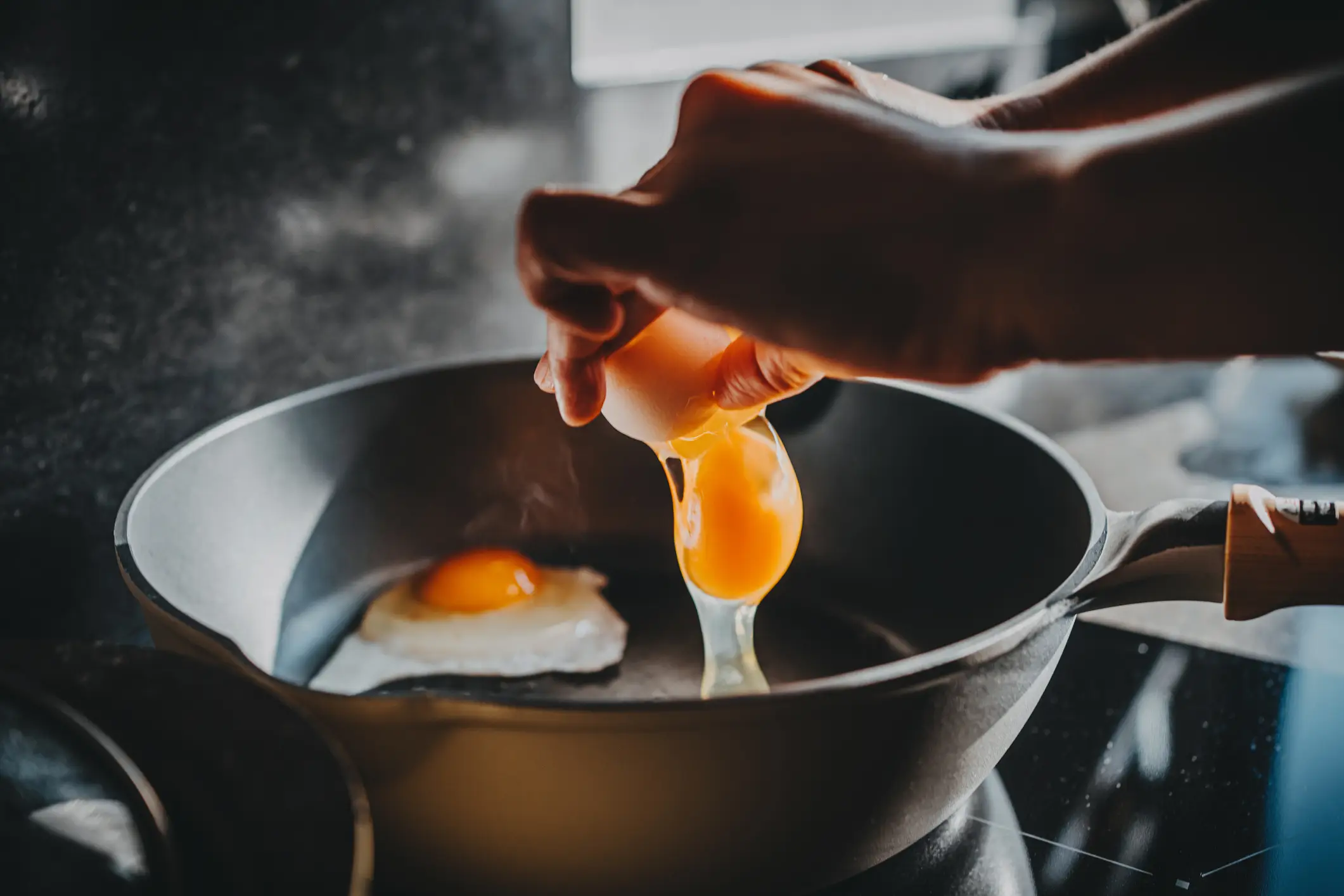 It comes at the same time as a UK Salmonella outbreak that's been linked to eggs (Getty Stock Image)