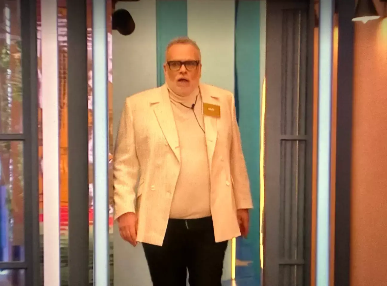 Gary Goldsmith entered the house last night.