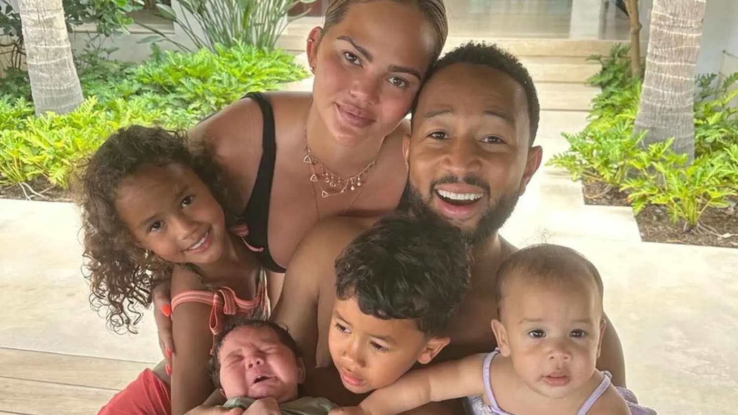 Instagram/@chrissyteigen