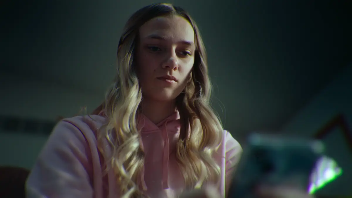 Lauryn Licari was just 13 when she started receiving the abusive messages online (Netflix)