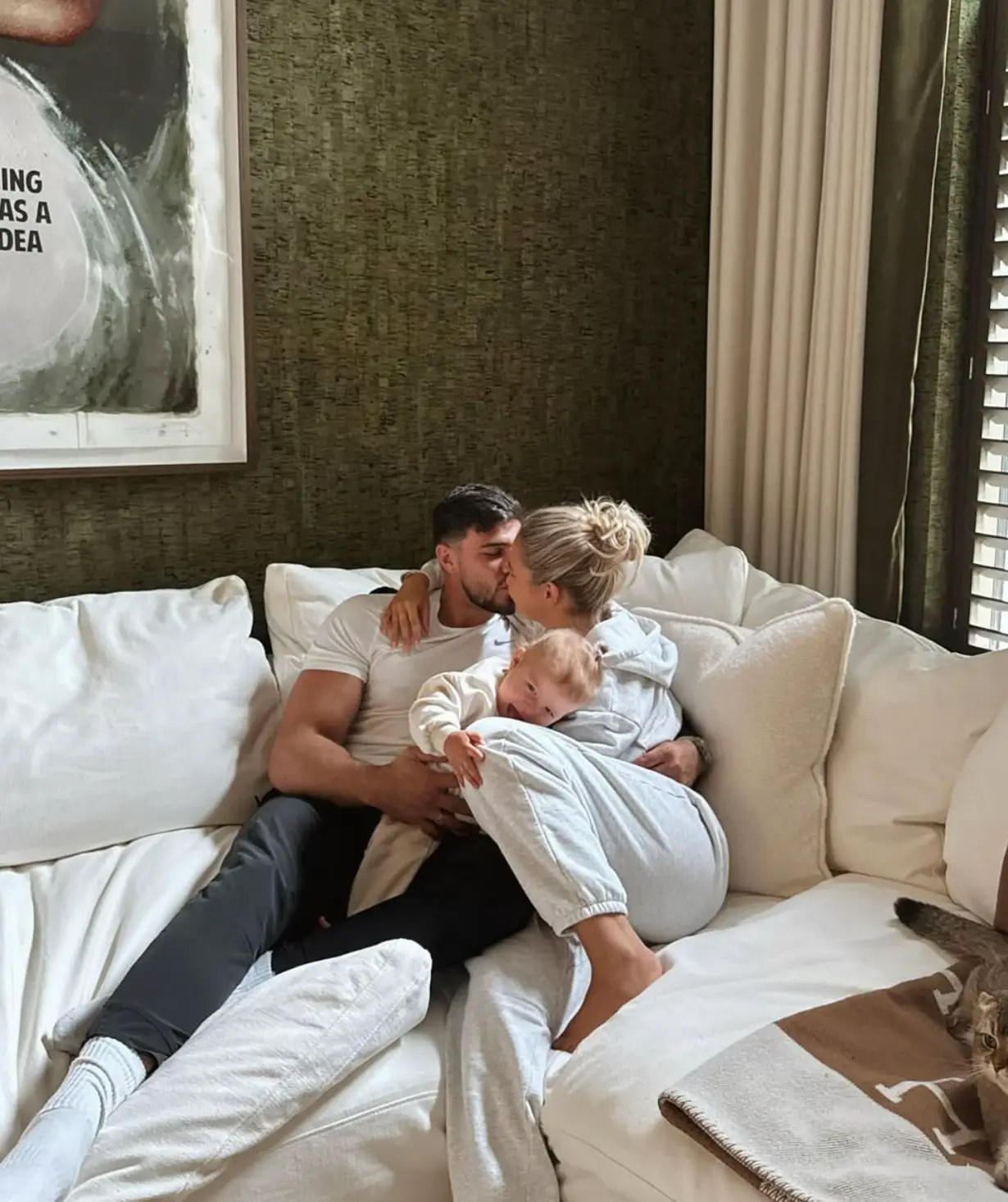 Tommy has finally spoken out on why the pair split (mollymae/Instagram)