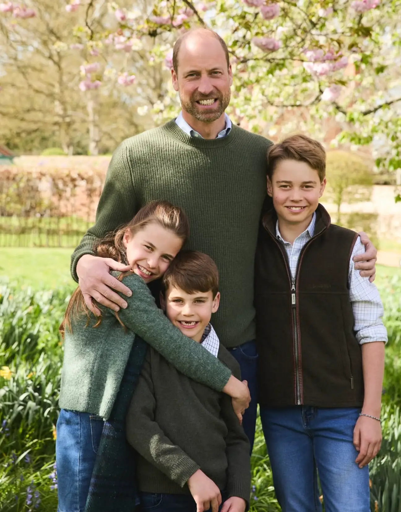 Kate and William posted some adorable family snaps to celebrate Father's Day (Instagram/princeandprincessofwales/Josh Shinner)