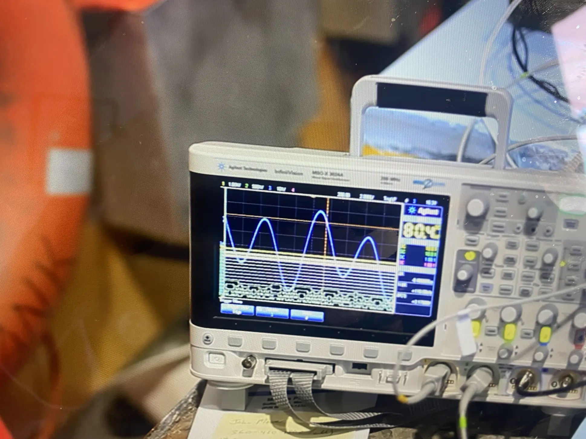 The 'popping noises' have left viewers horrified (Netflix)