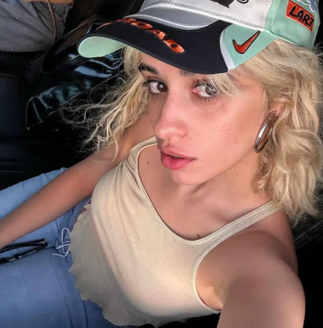 Camila Cabello slid into Drake's DM's.(Instagram/@camilacabello)