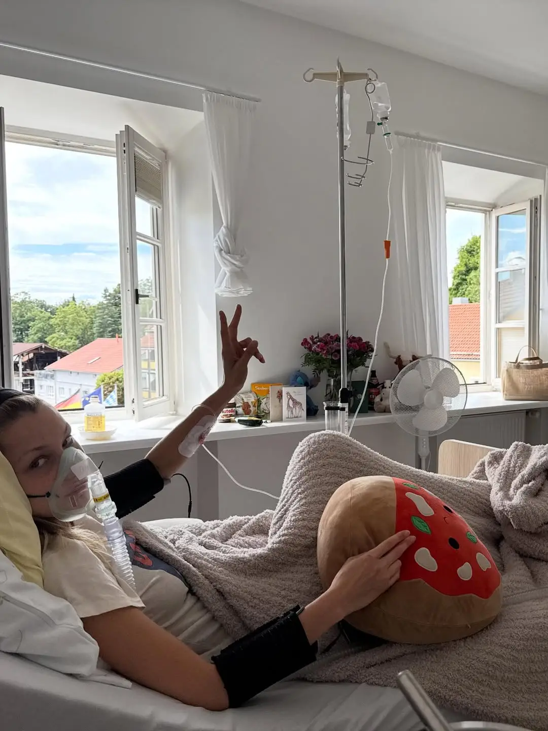 Bella is one of many celebrities with Lyme disease (Instagram/@bellahadid)