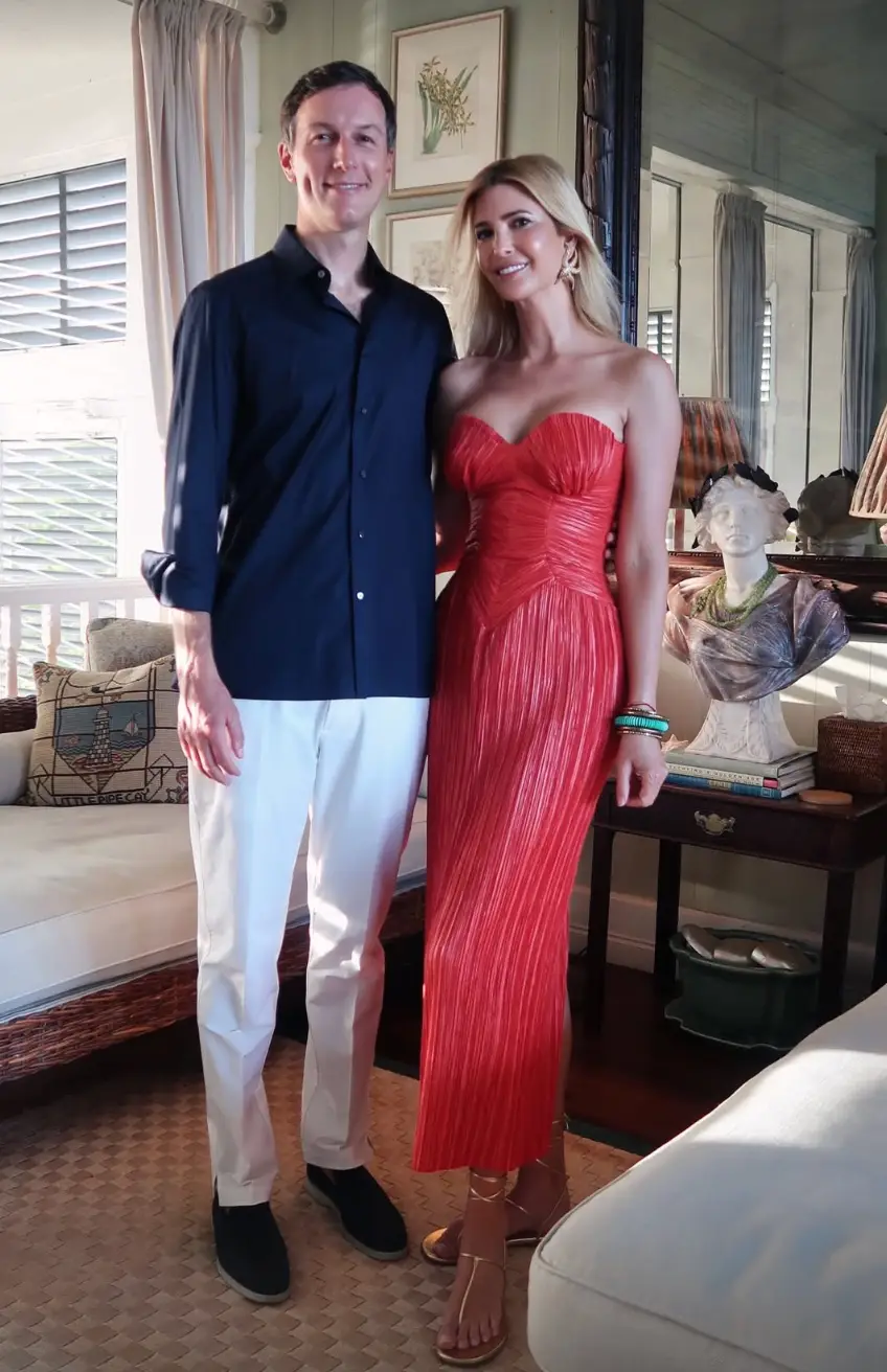 Ivanka and her husband Jared in their villa (Instagram/@ivankatrump)