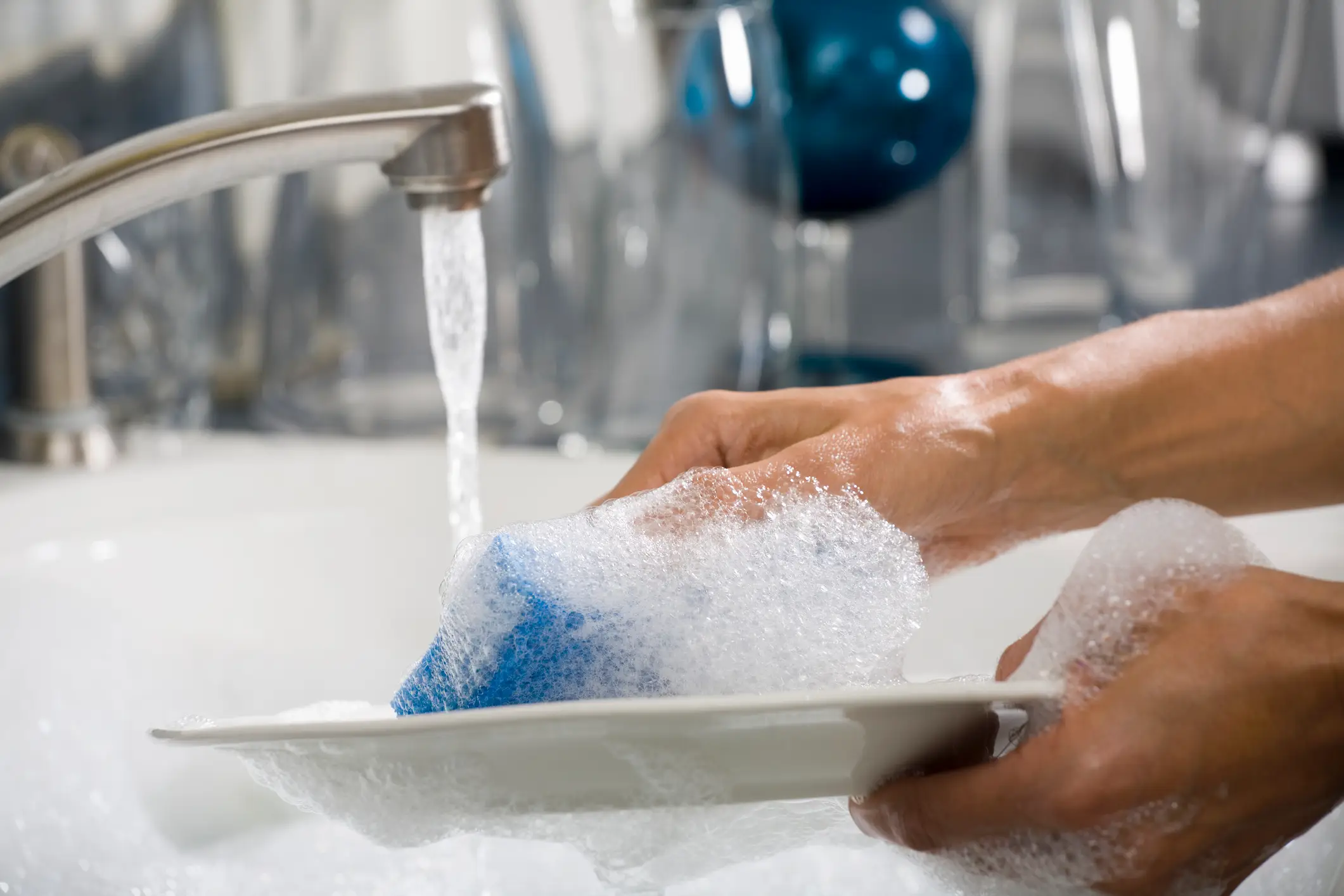 Apparently us Brits wash our dishes weird (Getty Stock Image)