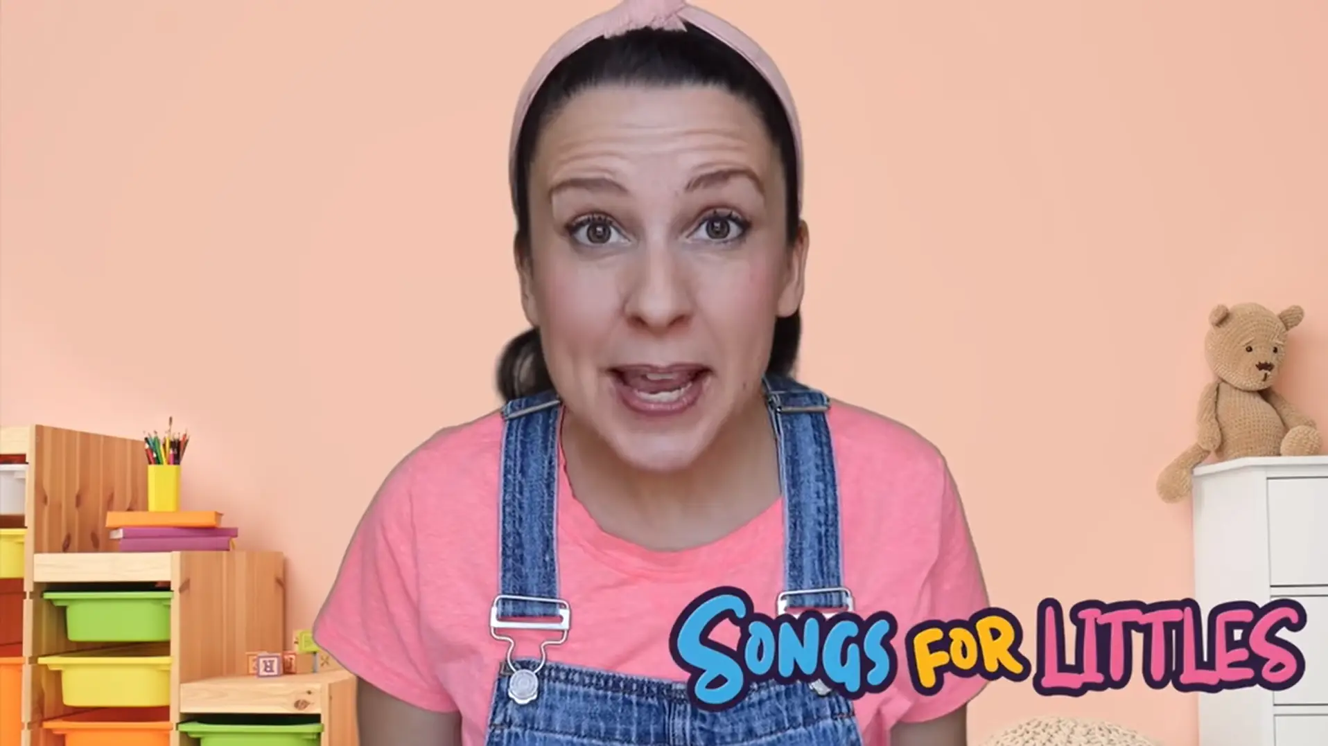 MS. Rachel has been praised by child speech and language experts for her work.