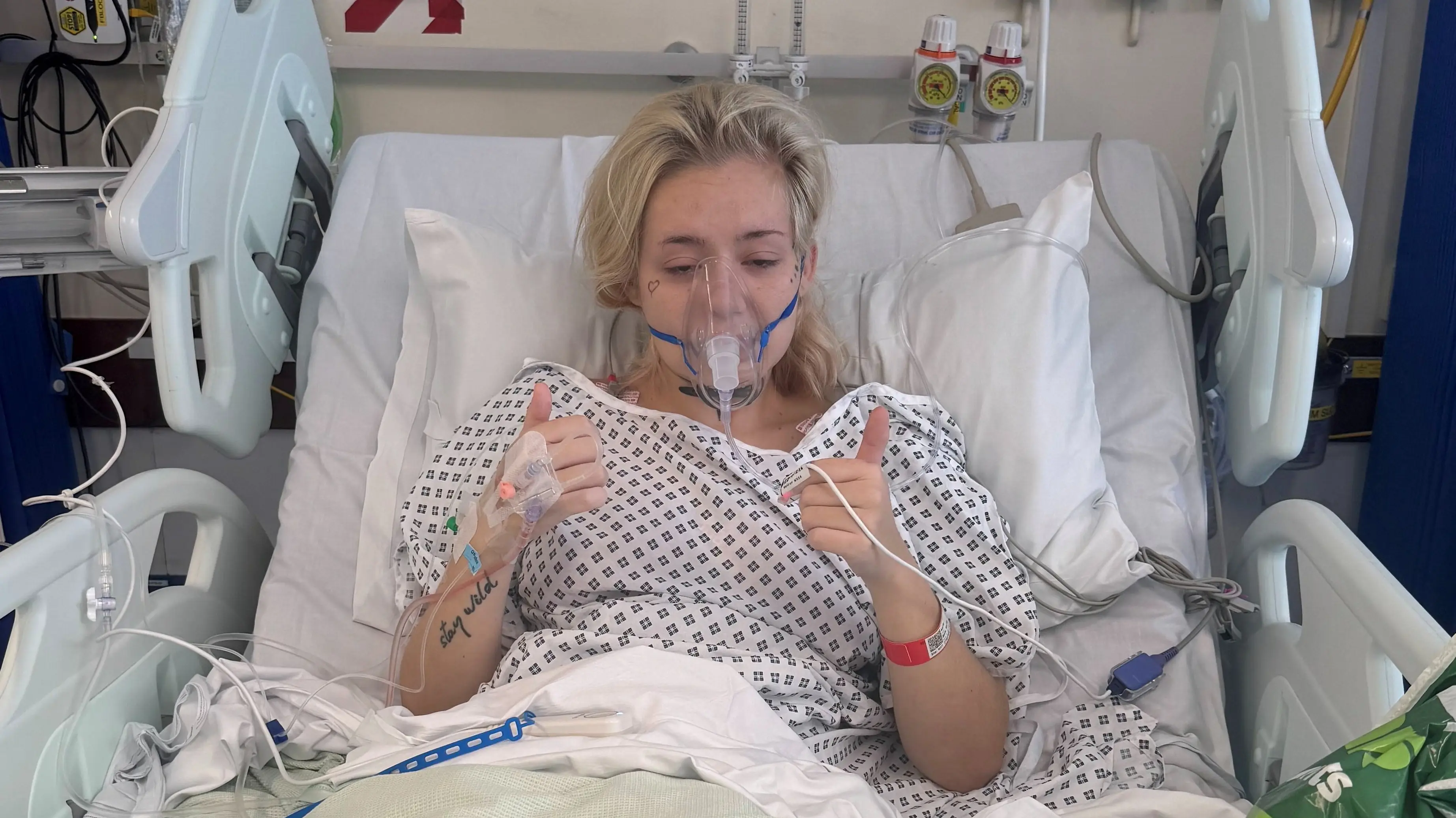 Woman who went through 'one vape a week' diagnosed with cancer aged 21