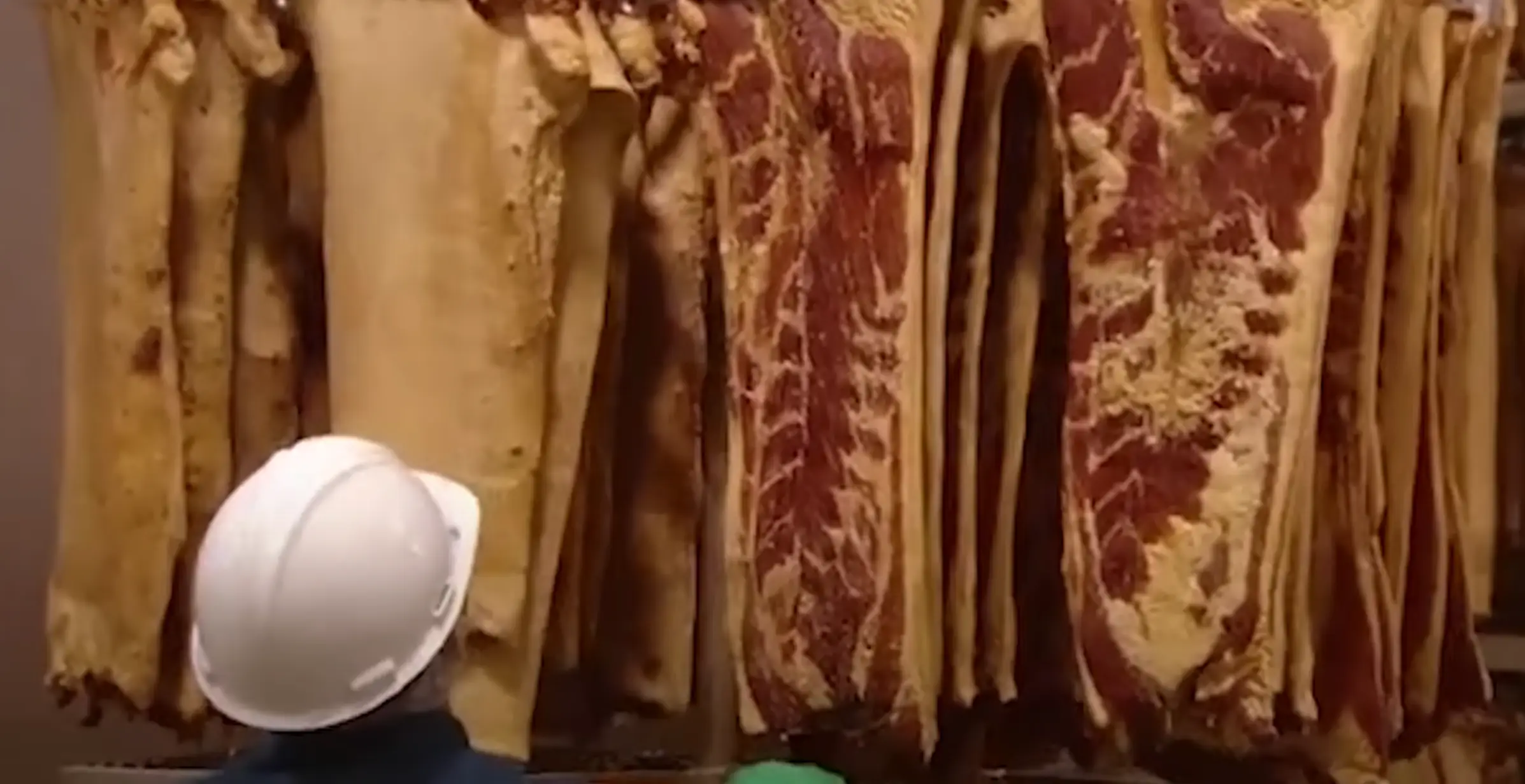 The meat is cooled for a few days after being cooked (Discovery)