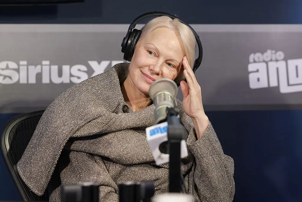 Pamela Anderson has revealed why she felt 'yucky' sitting near Seth Rogen at the Golden Globes on Sunday (Jason Mendez / Contributor / Getty Images)