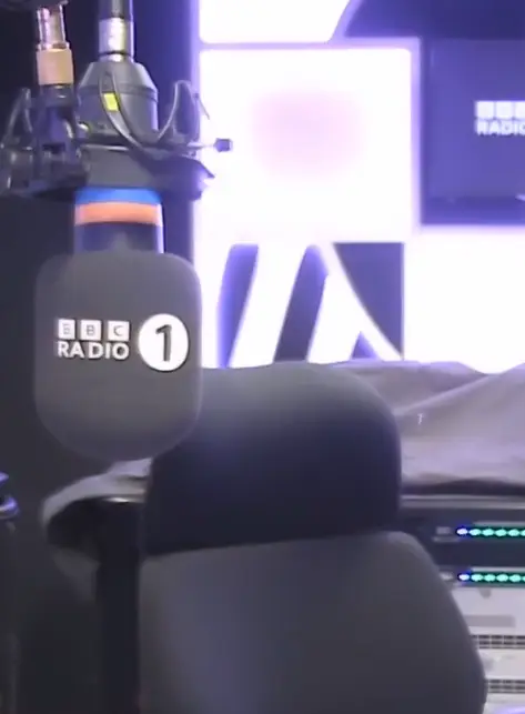 Greg's sarcastic caption make it all the more hilarious (Instagram/ @greg_james)