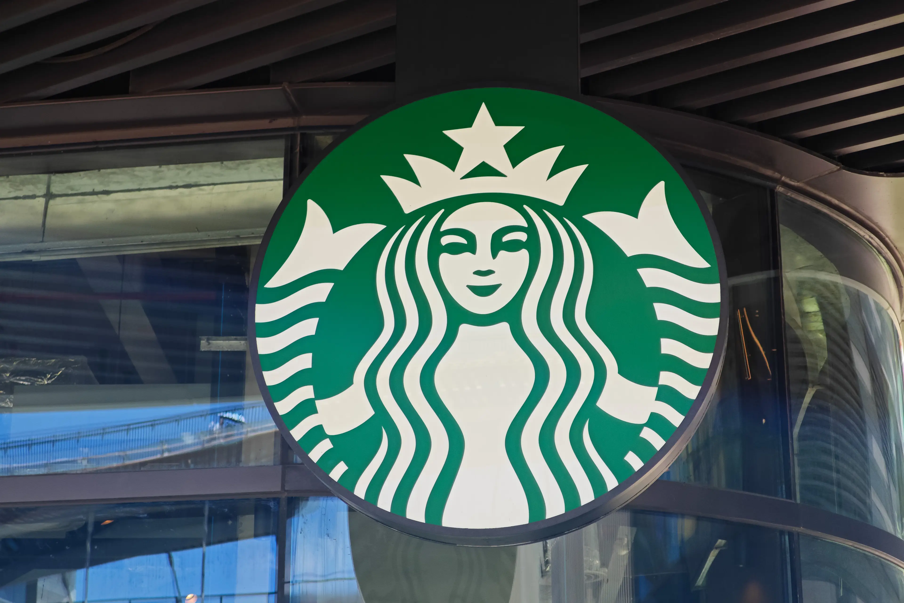 A fierce debate has broken out all about one of Starbucks' most popular secret menu items. (CFOTO/Future Publishing via Getty Images)