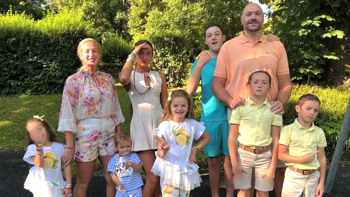 Instagram/@parisfury1