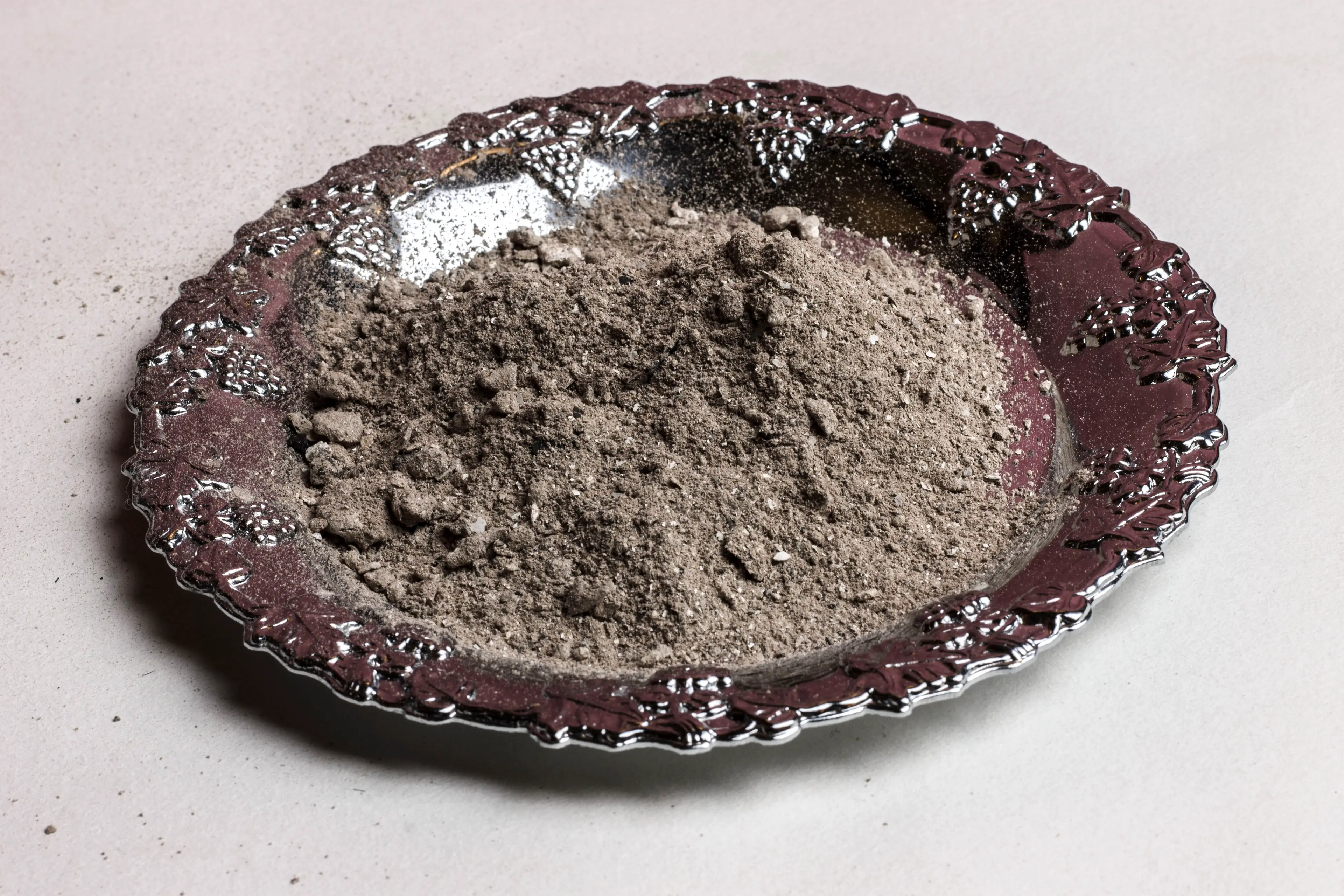 A woman has admitted to snacking on her grandmother's ashes. (iweta0077/Getty)