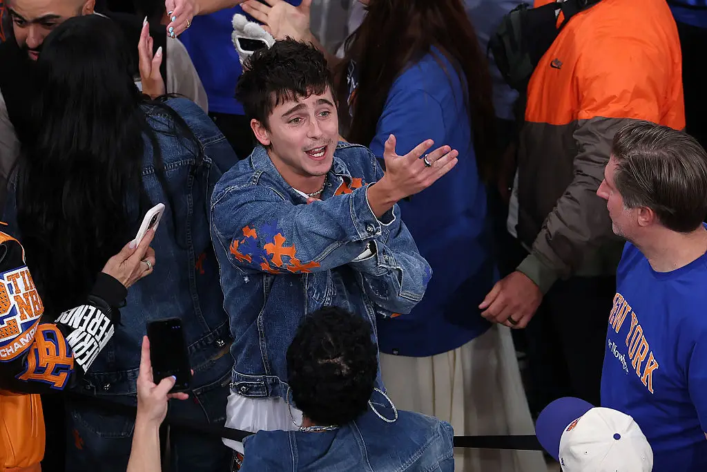 Kylie Jenner and Timothée Chalamet enjoyed a date at the Knicks game last night (Dustin Satloff / Stringer / Getty Images)