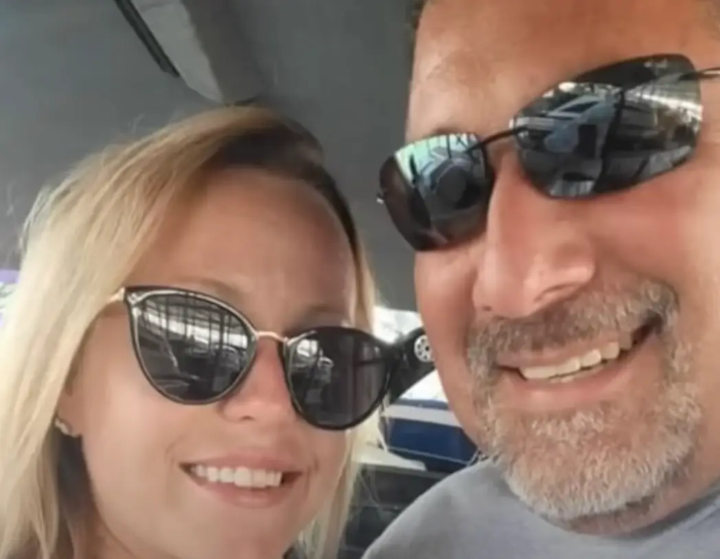 Wayne and Lindy Baker sustained severe injuries. (CBS Texas)