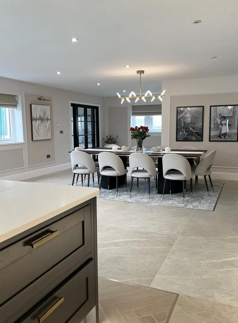 The former couple's kitchen-dining room is cosy chic.