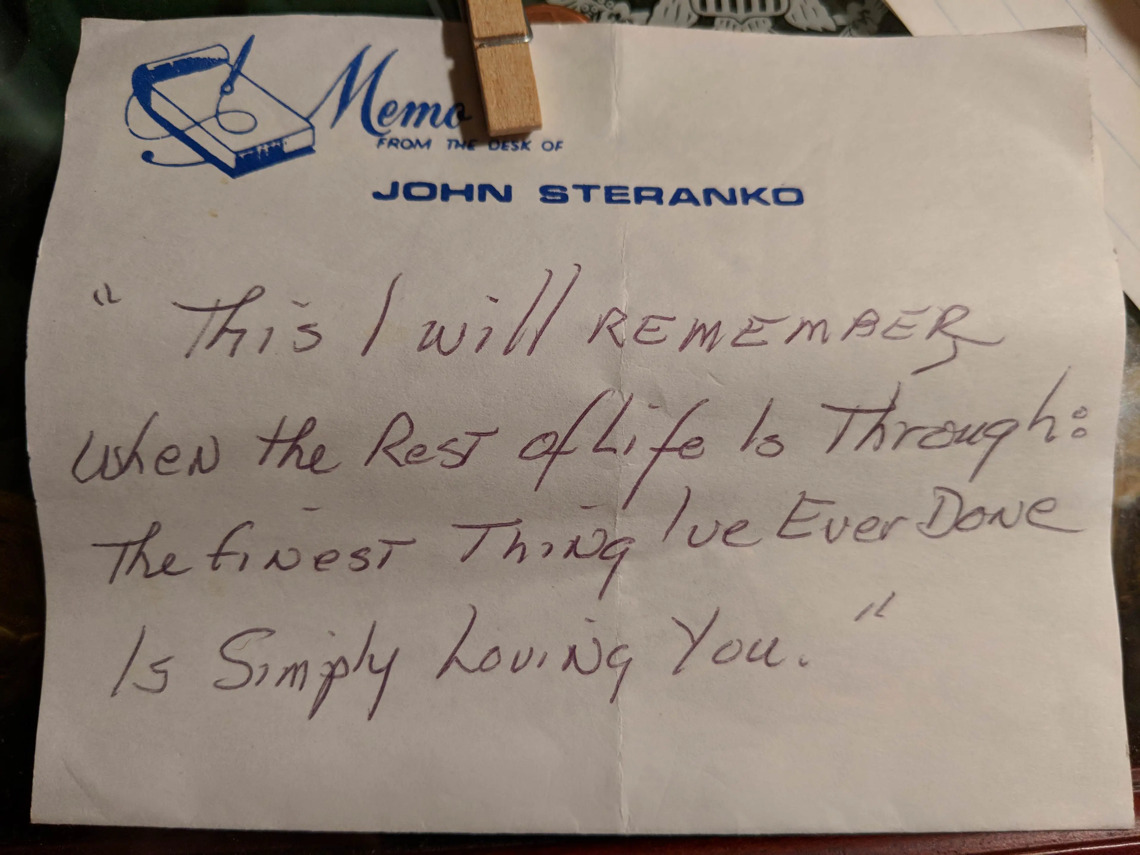 The note was handwritten. (Reddit)