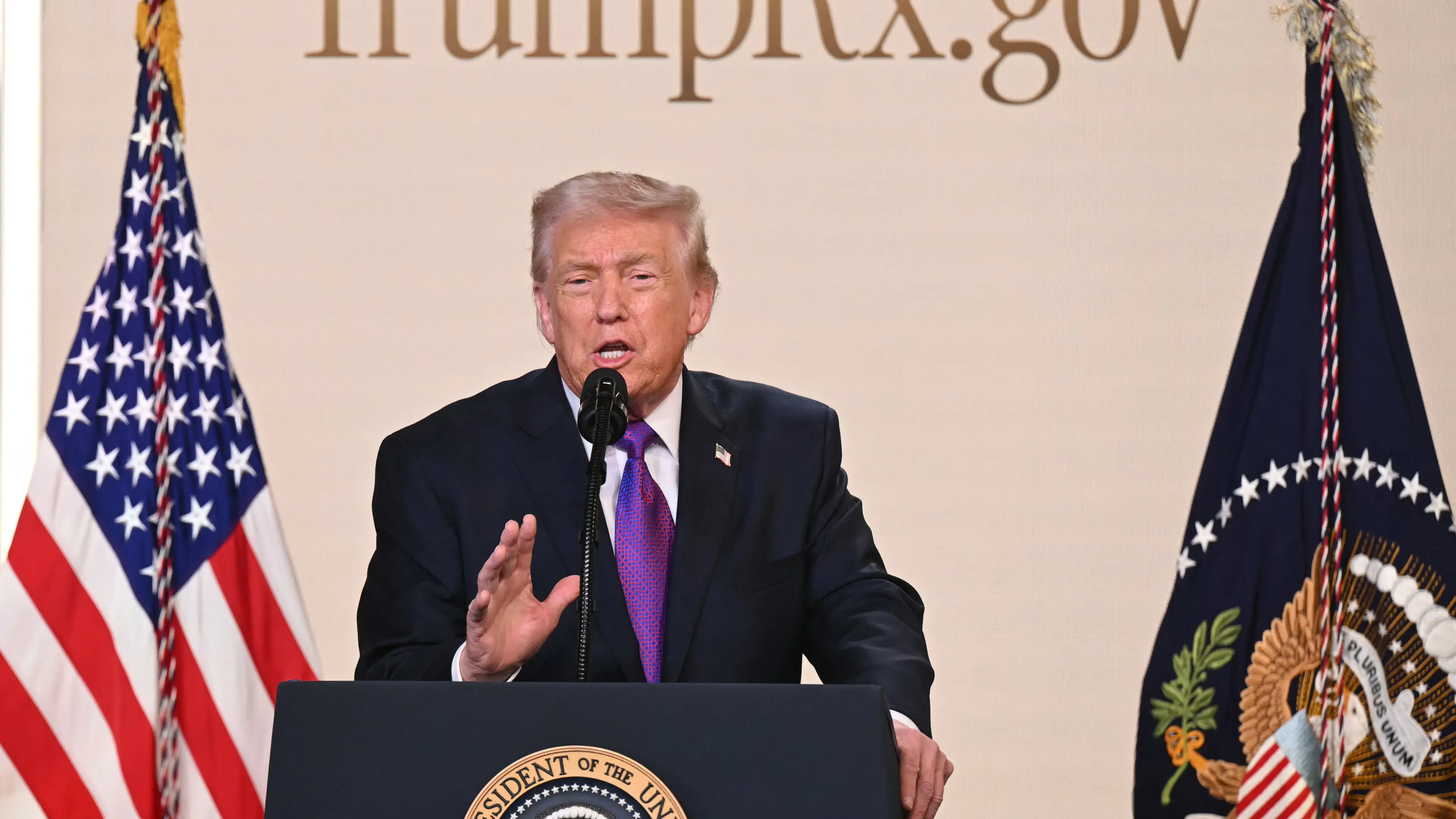 AUL LOEB / AFP via Getty Images