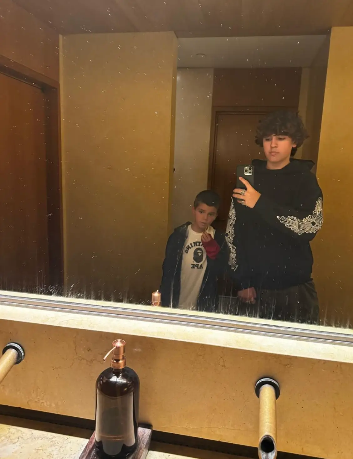 Mason celebrated his social media move at the weekend with a photo alongside his little brother. (Instagram/@masondisick)