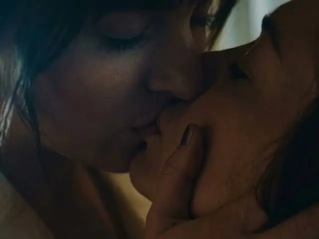 Dakota Johnson and Anne Hathaway in Verity (Amazon MGM Studios)