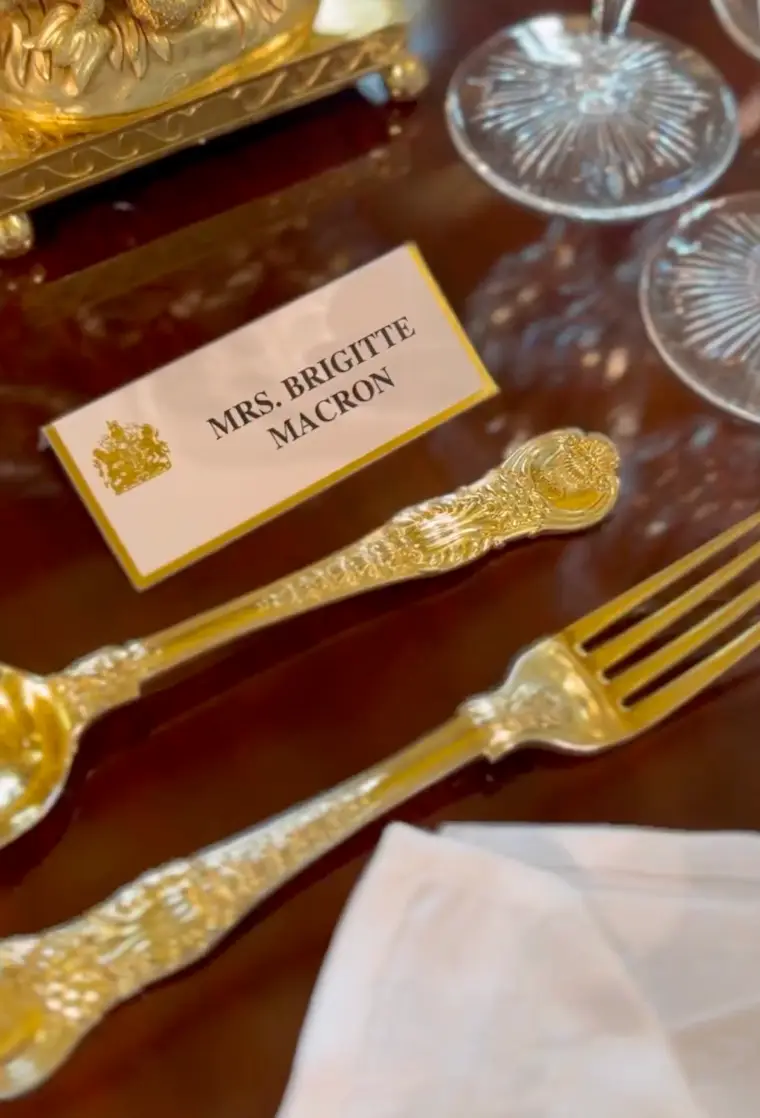 Brigitte Macron's name card has caused quite the debate (X/@theroyalfamily)