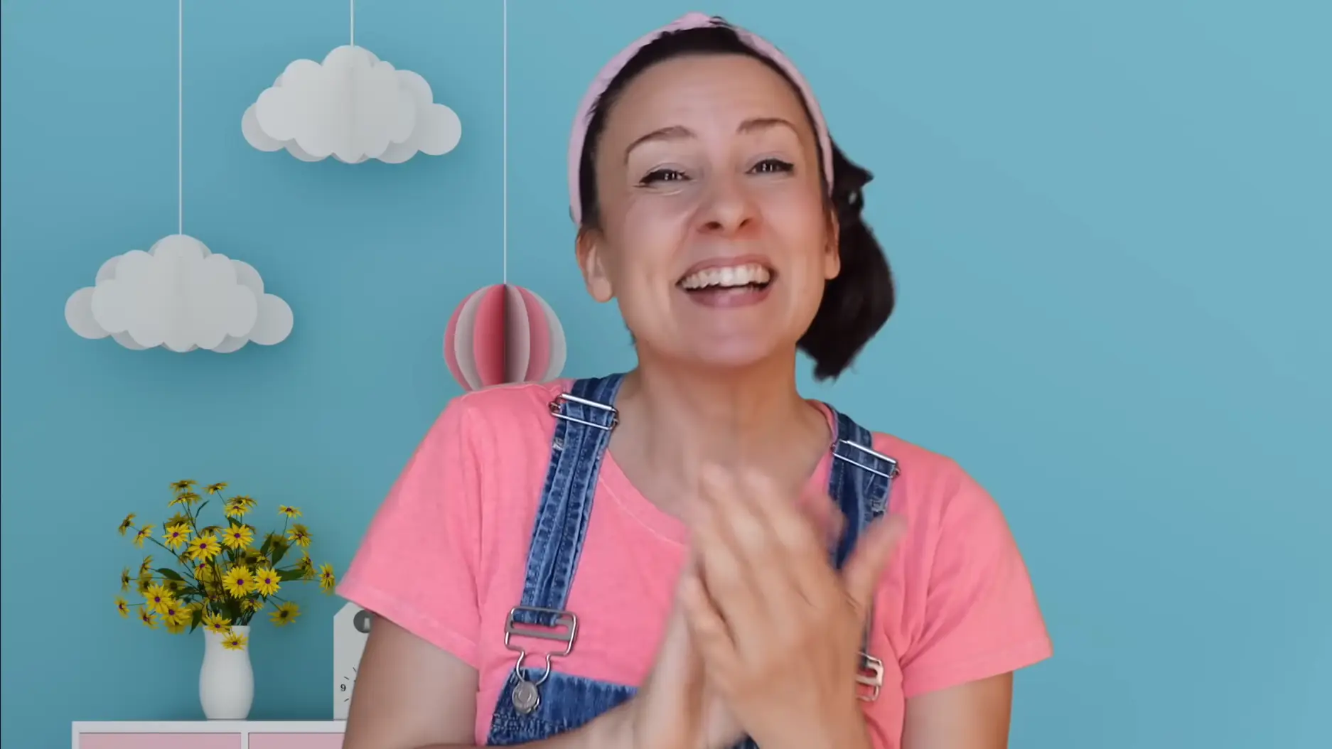 Songs for Littles is a resource for parents.