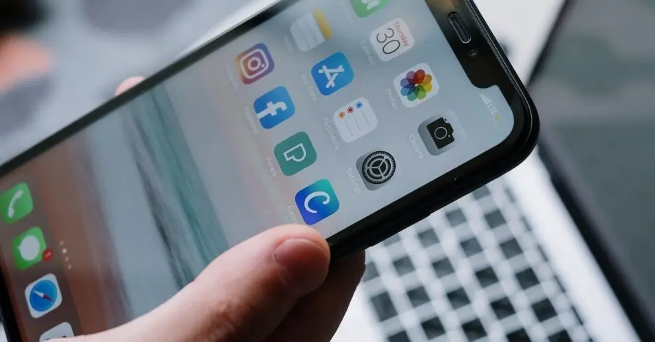 The customer also hid $200 in cash inside the broken iPhone. (