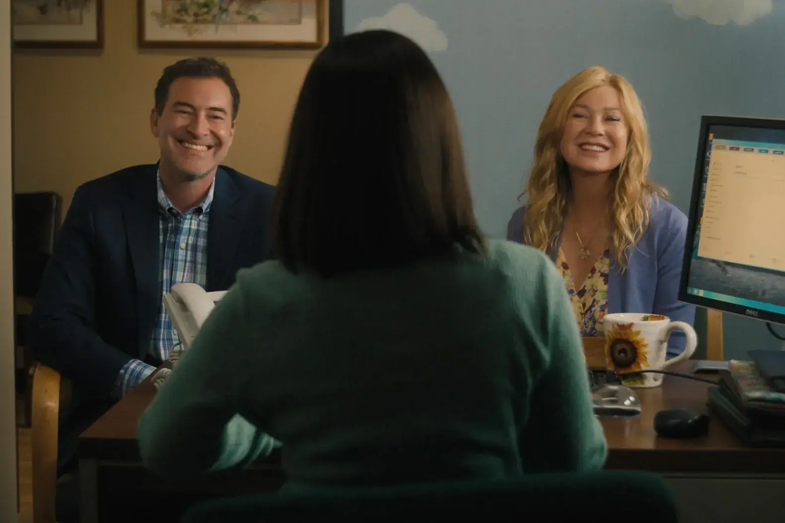 The series stars Ellen Pompeo and Mark Duplass (Hulu)