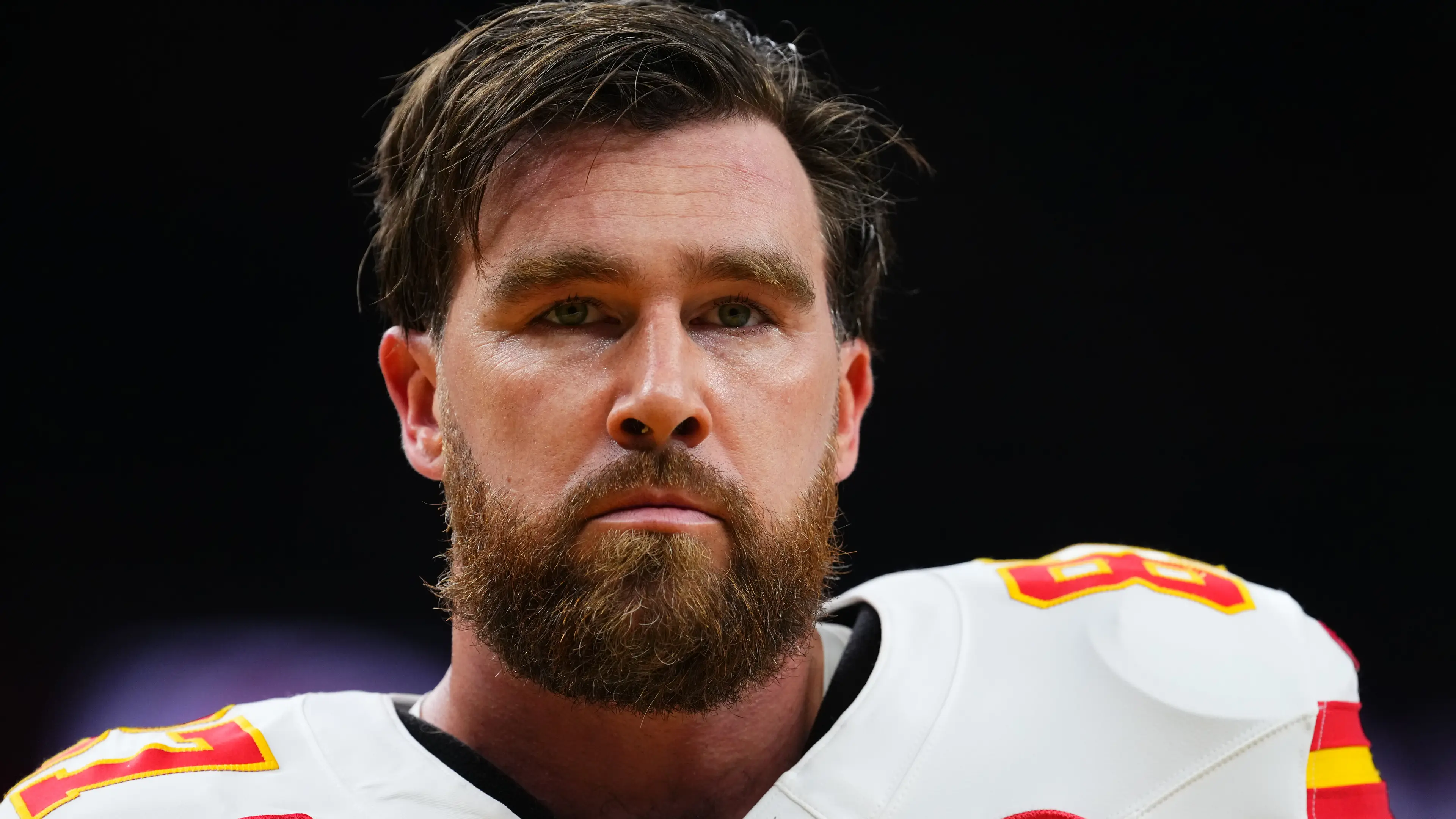 Body language expert reveals Travis Kelce’s ‘true feelings’ following Super Bowl loss after spotting response to fan