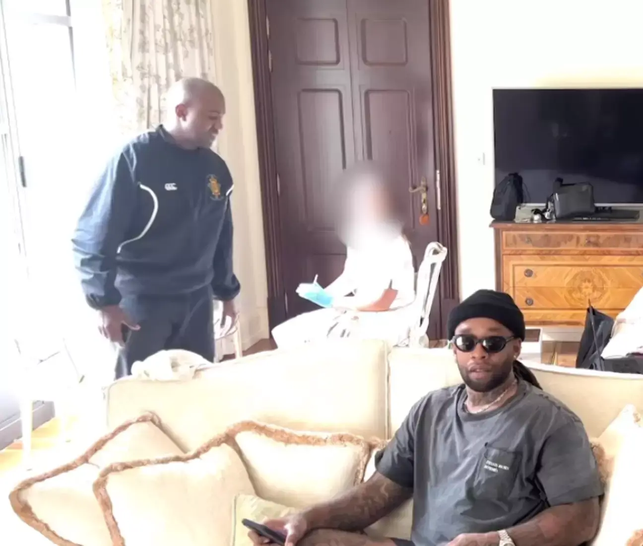 Ye stopped the pedicure session after claiming his nail tech 'hurt' him.