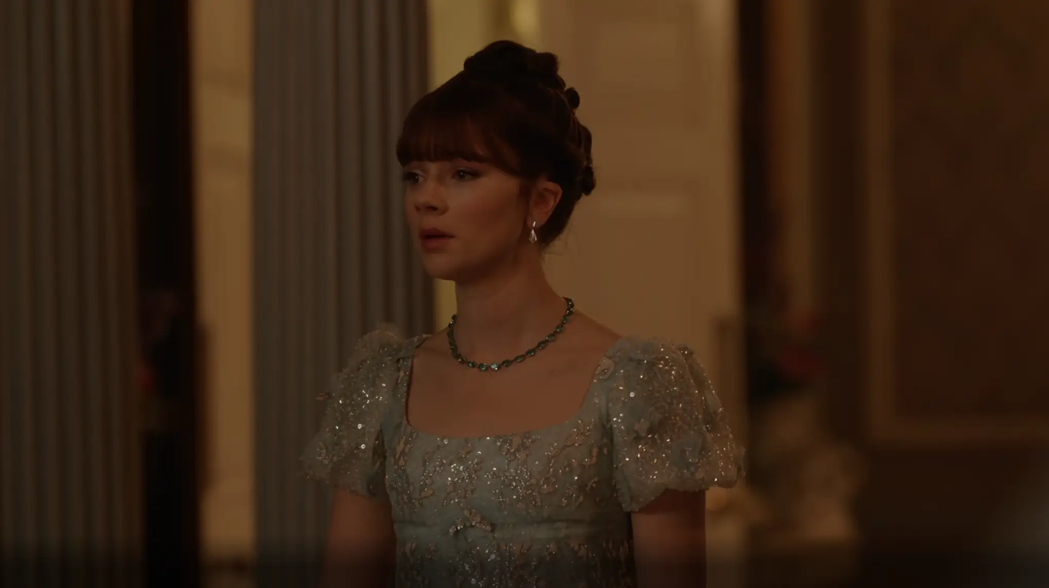 Will Eloise reveal Penelope's long-kept secret? (Netflix)