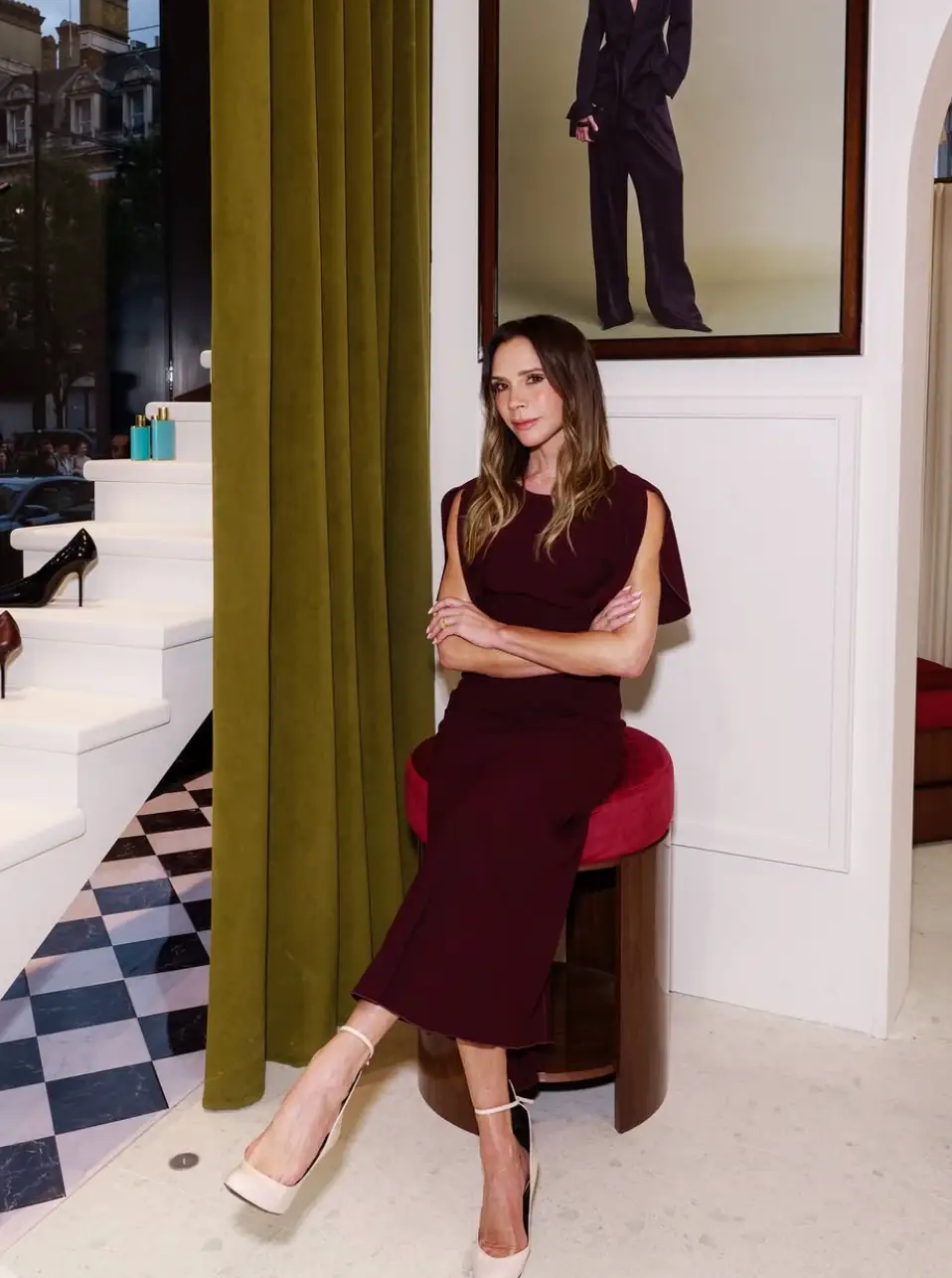 It's been advised by experts to not wear high heels to work out in - regardless how good they might look (Instagram/@victoriabeckham)