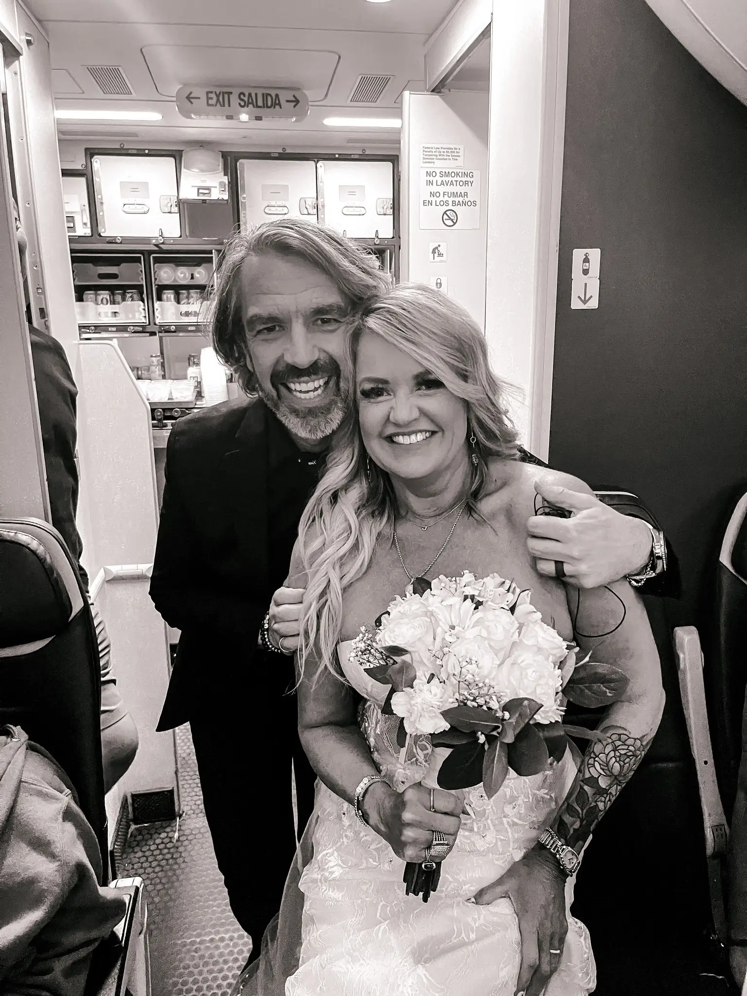 Taking to their official Facebook page, Southwest Airlines wrote: “Congrats to the newlyweds on a memorable inflight wedding neither our Employees nor Passengers are likely to forget! (Southwest Airlines Facebook).