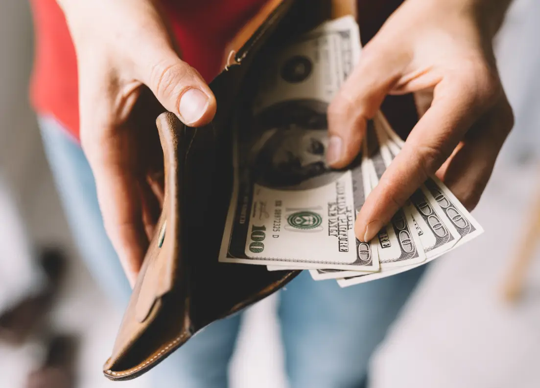 What makes a person rich? (Getty Stock Images)